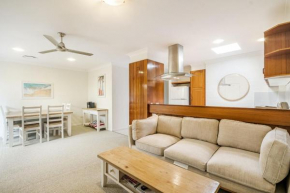 Fiesta on Lawson - Belle Escapes Byron Bay, Byron Bay